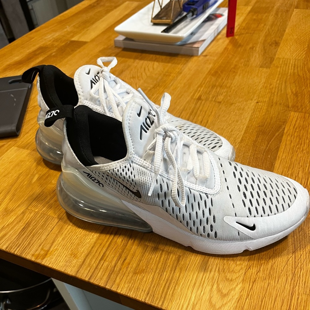 Nike AirMax 270